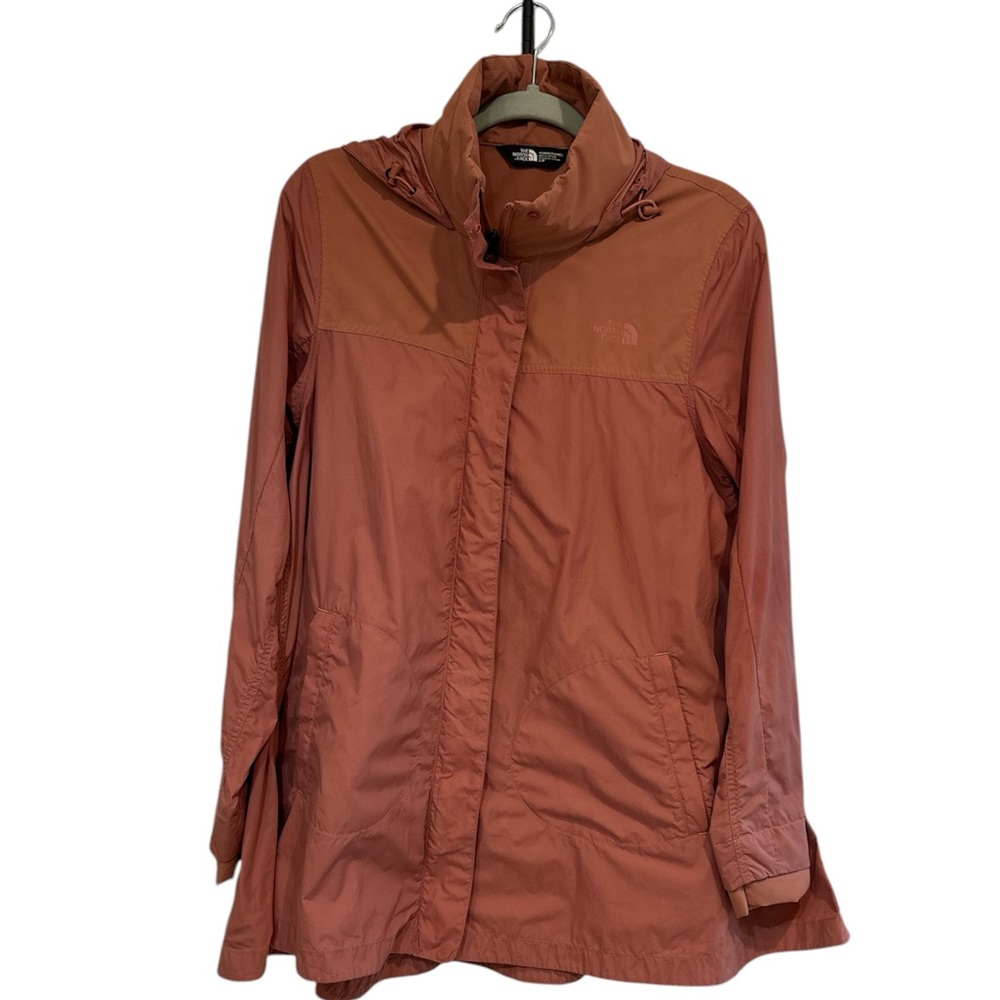 Northface Rain She’ll Size Small A-line fit